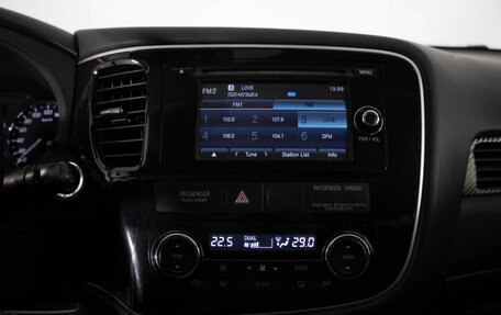 Mitsubishi Outlander III рестайлинг 3, 2013 год, 999 000 рублей, 16 фотография