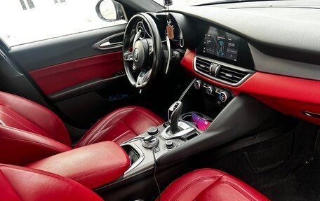 Alfa Romeo Giulia II, 2019 год, 2 850 000 рублей, 5 фотография