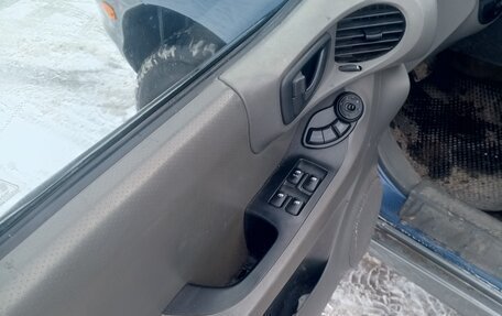 Hyundai Santa Fe III рестайлинг, 2002 год, 530 000 рублей, 10 фотография