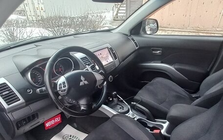 Mitsubishi Outlander III рестайлинг 3, 2007 год, 900 000 рублей, 9 фотография