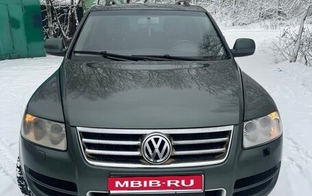 Volkswagen Touareg III, 2004 год, 850 000 рублей, 1 фотография