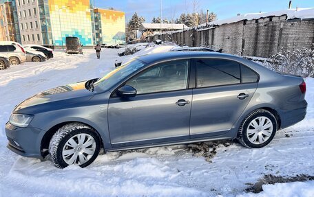 Volkswagen Jetta VI, 2018 год, 1 150 000 рублей, 3 фотография