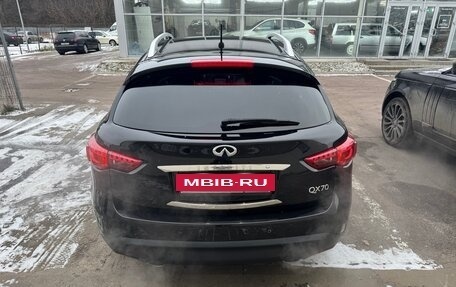 Infiniti QX70, 2014 год, 2 100 000 рублей, 7 фотография