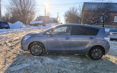 Toyota Verso I, 2011 год, 1 100 000 рублей, 3 фотография