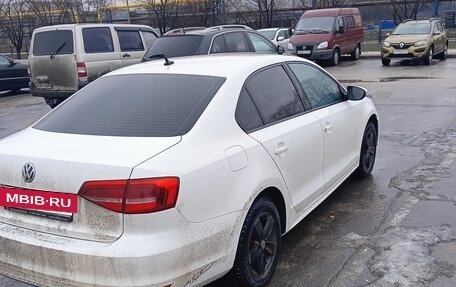 Volkswagen Jetta VI, 2015 год, 850 000 рублей, 7 фотография