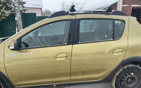 Renault Sandero II рестайлинг, 2018 год, 1 100 000 рублей, 2 фотография