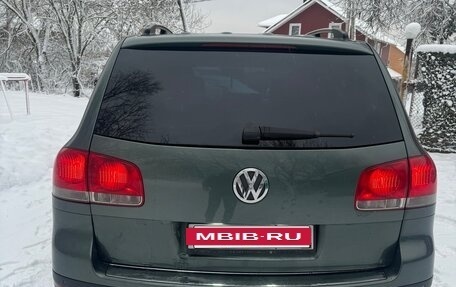 Volkswagen Touareg III, 2004 год, 850 000 рублей, 4 фотография