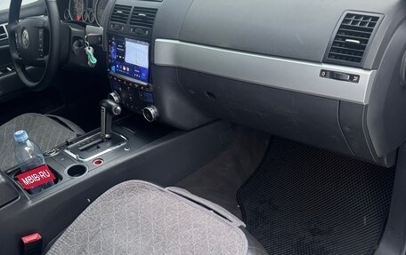 Volkswagen Touareg III, 2004 год, 850 000 рублей, 17 фотография