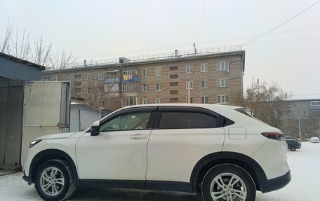 Honda Vezel, 2021 год, 2 370 000 рублей, 6 фотография