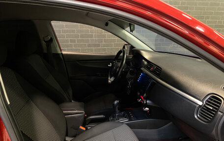 KIA Rio IV, 2019 год, 1 127 000 рублей, 10 фотография