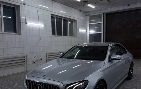 Mercedes-Benz E-Класс, 2019 год, 2 800 000 рублей, 1 фотография