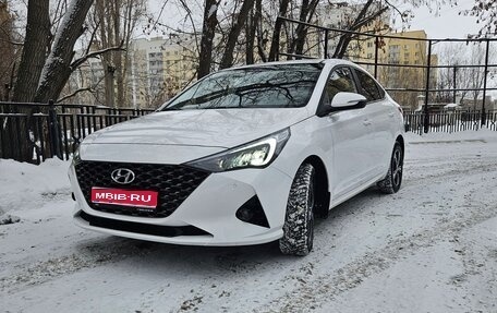 Hyundai Solaris II рестайлинг, 2022 год, 2 250 000 рублей, 1 фотография