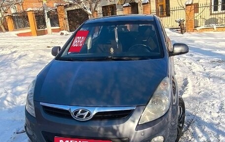 Hyundai i20 IB рестайлинг, 2010 год, 700 000 рублей, 2 фотография