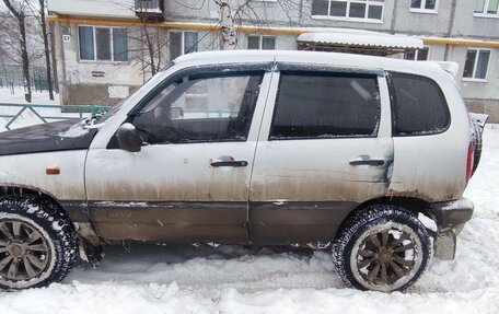 Chevrolet Niva I рестайлинг, 2003 год, 185 000 рублей, 6 фотография