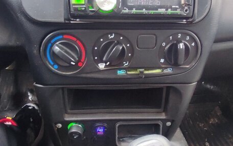 Chevrolet Niva I рестайлинг, 2003 год, 185 000 рублей, 14 фотография