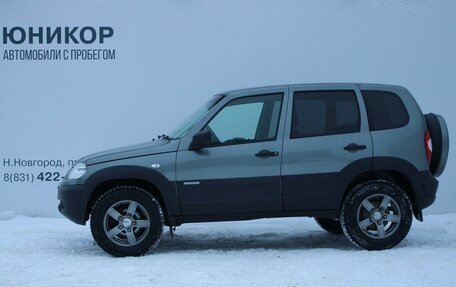 Chevrolet Niva I рестайлинг, 2017 год, 739 000 рублей, 2 фотография