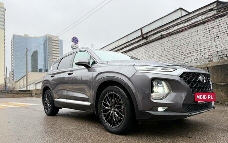 Hyundai Santa Fe IV, 2018 год, 3 050 000 рублей, 2 фотография