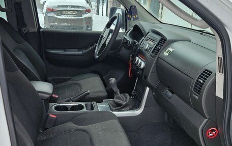 Nissan Navara (Frontier), 2011 год, 1 520 000 рублей, 16 фотография