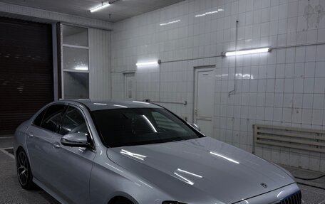 Mercedes-Benz E-Класс, 2019 год, 2 800 000 рублей, 2 фотография