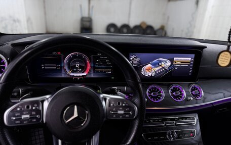 Mercedes-Benz E-Класс, 2019 год, 2 800 000 рублей, 12 фотография