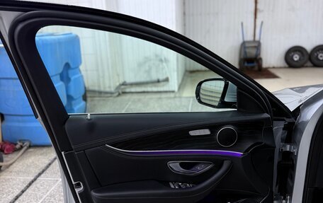 Mercedes-Benz E-Класс, 2019 год, 2 800 000 рублей, 18 фотография