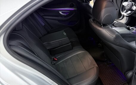 Mercedes-Benz E-Класс, 2019 год, 2 800 000 рублей, 16 фотография