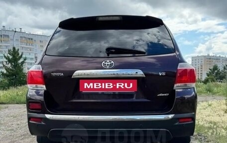 Toyota Highlander III, 2012 год, 2 220 000 рублей, 2 фотография