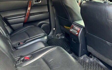 Toyota Highlander III, 2012 год, 2 220 000 рублей, 7 фотография