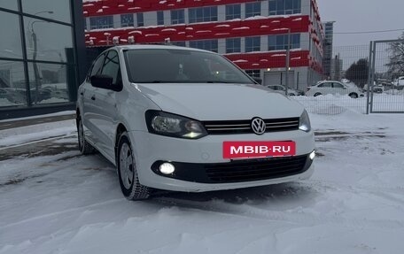 Volkswagen Polo VI (EU Market), 2014 год, 800 000 рублей, 4 фотография