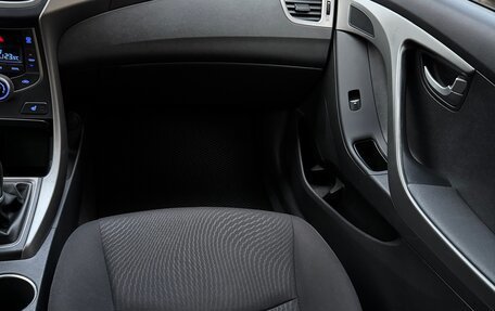 Hyundai Elantra V, 2015 год, 1 000 000 рублей, 14 фотография