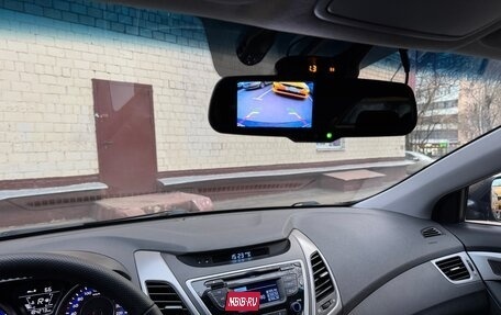 Hyundai Elantra V, 2015 год, 1 000 000 рублей, 15 фотография