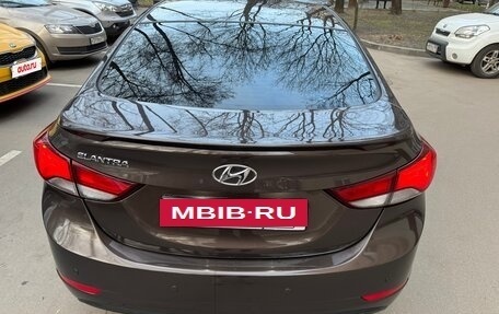 Hyundai Elantra V, 2015 год, 1 000 000 рублей, 16 фотография