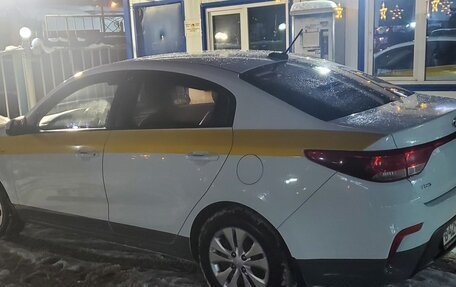 KIA Rio IV, 2018 год, 790 000 рублей, 2 фотография