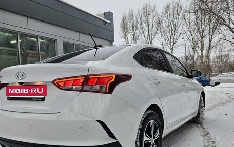 Hyundai Solaris II рестайлинг, 2022 год, 2 250 000 рублей, 4 фотография