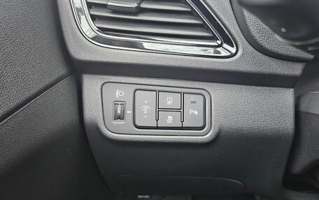 Hyundai Solaris II рестайлинг, 2022 год, 2 250 000 рублей, 10 фотография