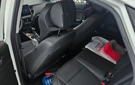 Hyundai Solaris II рестайлинг, 2022 год, 2 250 000 рублей, 12 фотография