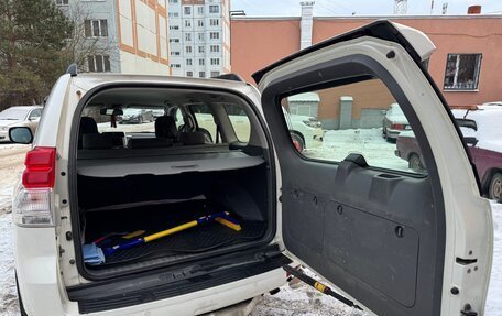 Toyota Land Cruiser Prado 150 рестайлинг 2, 2012 год, 2 282 000 рублей, 11 фотография