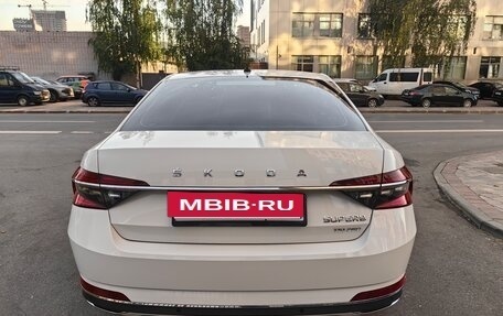 Skoda Superb III рестайлинг, 2020 год, 2 450 000 рублей, 5 фотография