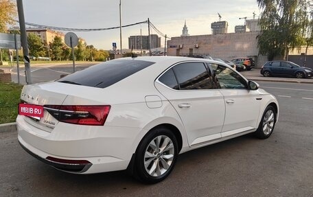 Skoda Superb III рестайлинг, 2020 год, 2 450 000 рублей, 4 фотография