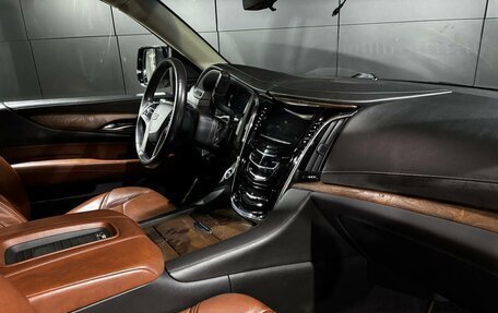 Cadillac Escalade IV, 2017 год, 4 100 000 рублей, 15 фотография