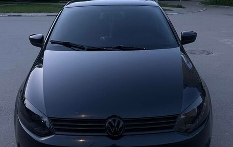 Volkswagen Polo VI (EU Market), 2011 год, 750 000 рублей, 1 фотография