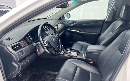 Toyota Camry, 2018 год, 2 399 999 рублей, 7 фотография