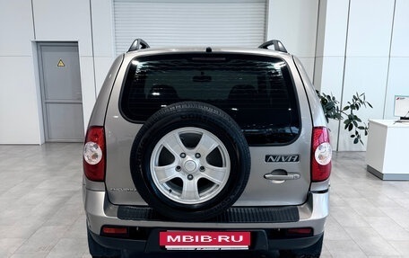 Chevrolet Niva I рестайлинг, 2011 год, 610 000 рублей, 6 фотография