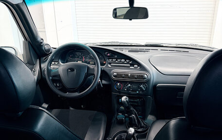 Chevrolet Niva I рестайлинг, 2011 год, 610 000 рублей, 19 фотография