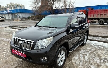 Toyota Land Cruiser Prado 150 рестайлинг 2, 2013 год, 3 400 000 рублей, 3 фотография