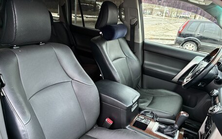 Toyota Land Cruiser Prado 150 рестайлинг 2, 2013 год, 3 400 000 рублей, 18 фотография