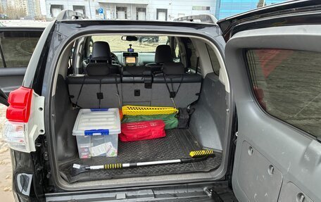 Toyota Land Cruiser Prado 150 рестайлинг 2, 2013 год, 3 400 000 рублей, 23 фотография