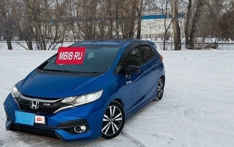 Honda Fit III, 2018 год, 1 590 000 рублей, 9 фотография