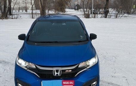 Honda Fit III, 2018 год, 1 590 000 рублей, 5 фотография