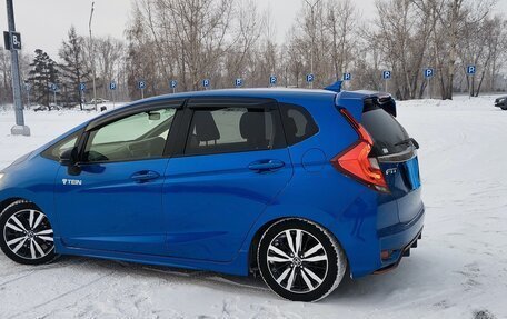 Honda Fit III, 2018 год, 1 590 000 рублей, 13 фотография